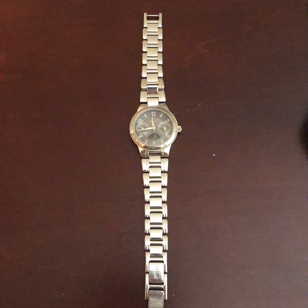 Women’s Silver Relic watch.
